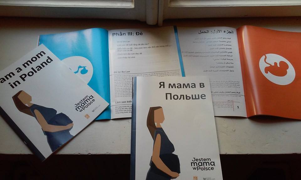 Broszury “Jestem mamą w Polsce” na temat ciąży, porodu i pielęgnacji dziecka