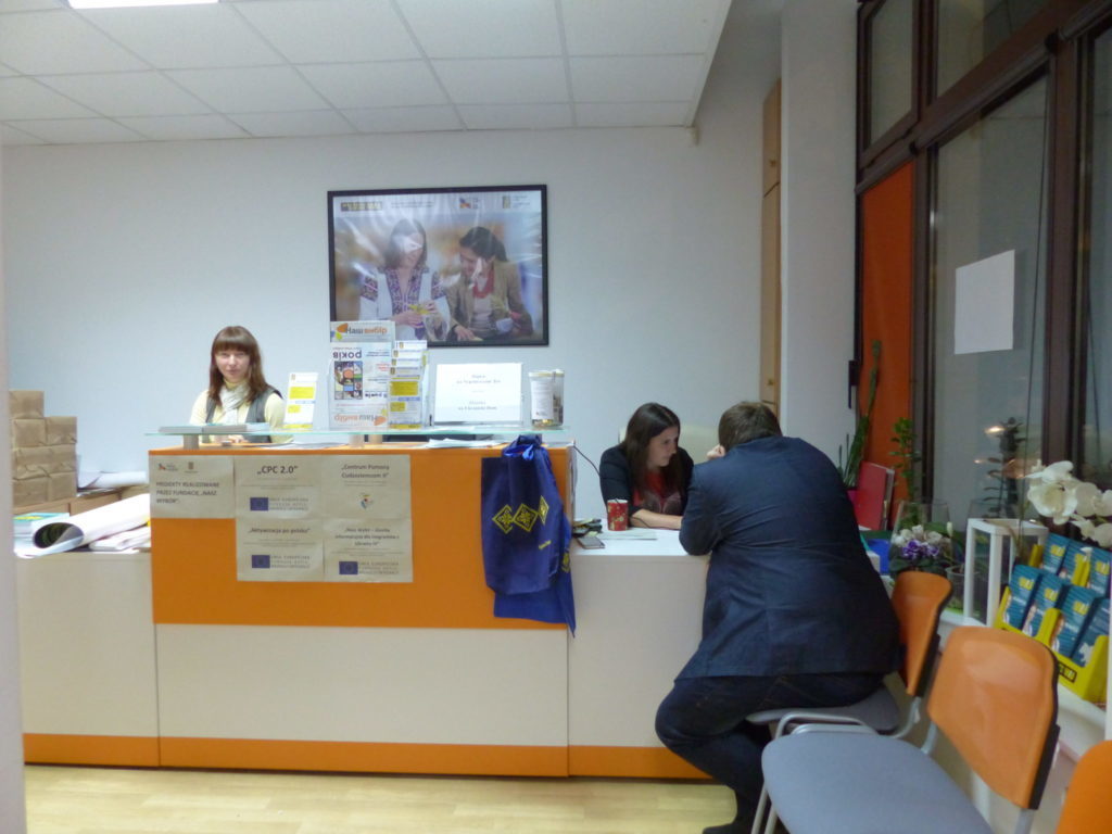 Ukraiński Dom w Warszawie zbiera datki na kontynuację pracy Punktu Konsultacyjnego dla Migrantów